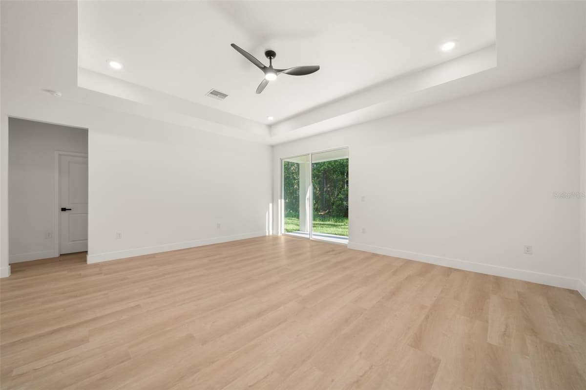 8381 MANTUA AVENUE — photo 25 of 60