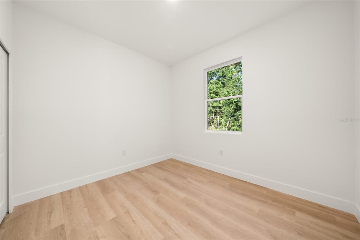 8381 MANTUA AVENUE — photo 46 of 60