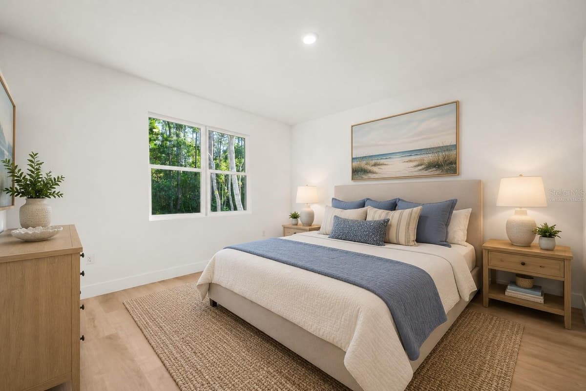 8381 MANTUA AVENUE — photo 11 of 60