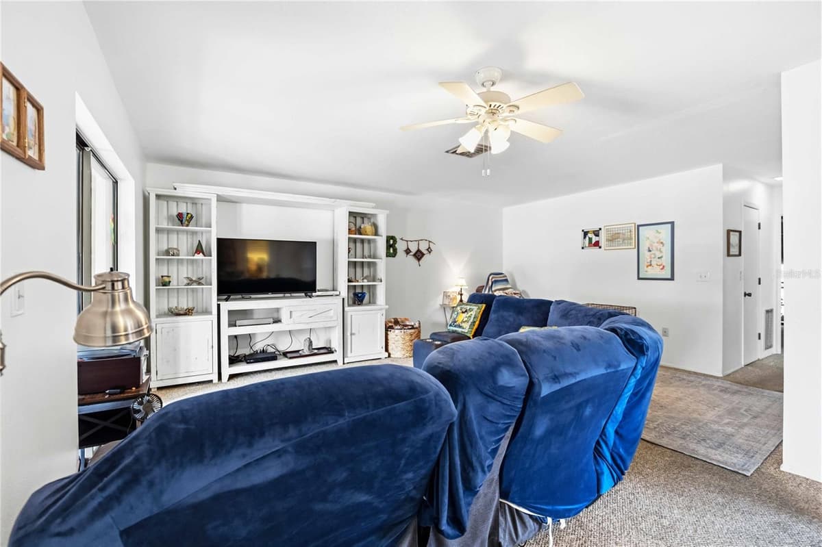 18 QUAILS RUN BOULEVARD — photo 15 of 44