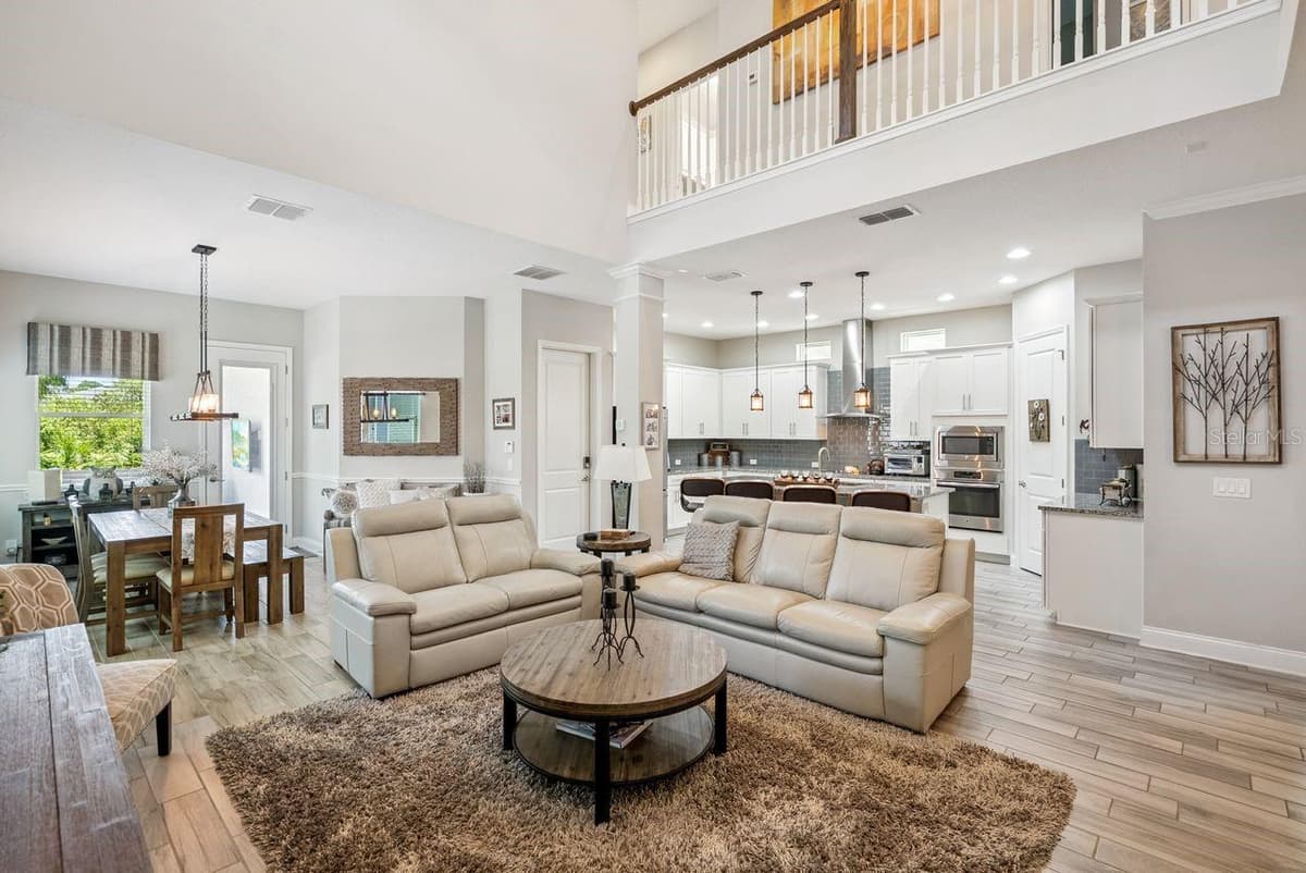 477 OVIEDO BOULEVARD — photo 10 of 53