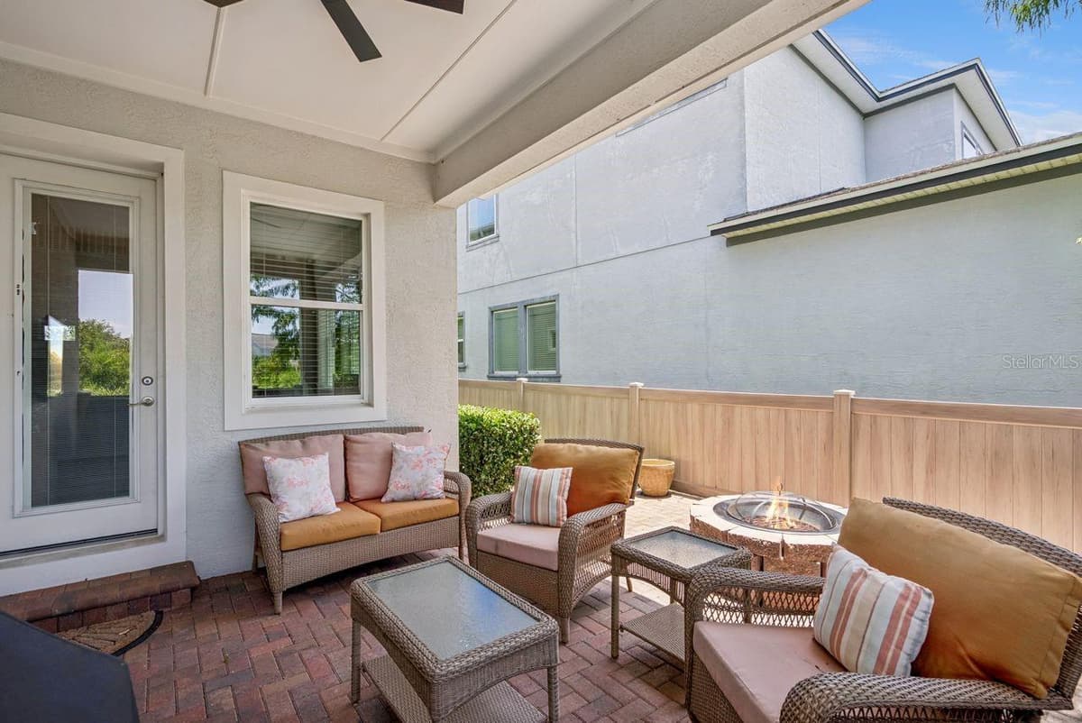 477 OVIEDO BOULEVARD — photo 33 of 53