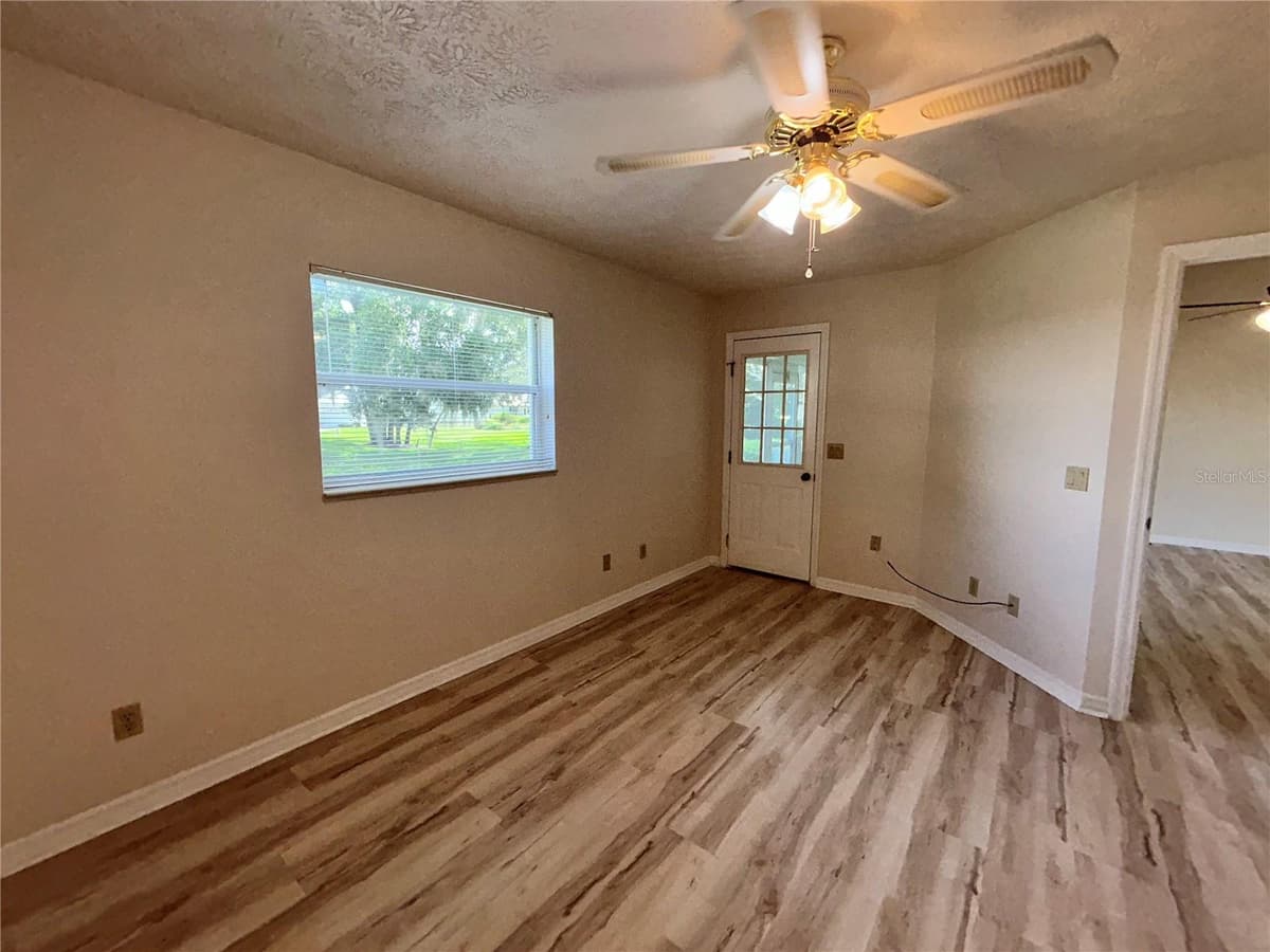 806 WINDERMERE BOULEVARD — photo 32 of 48