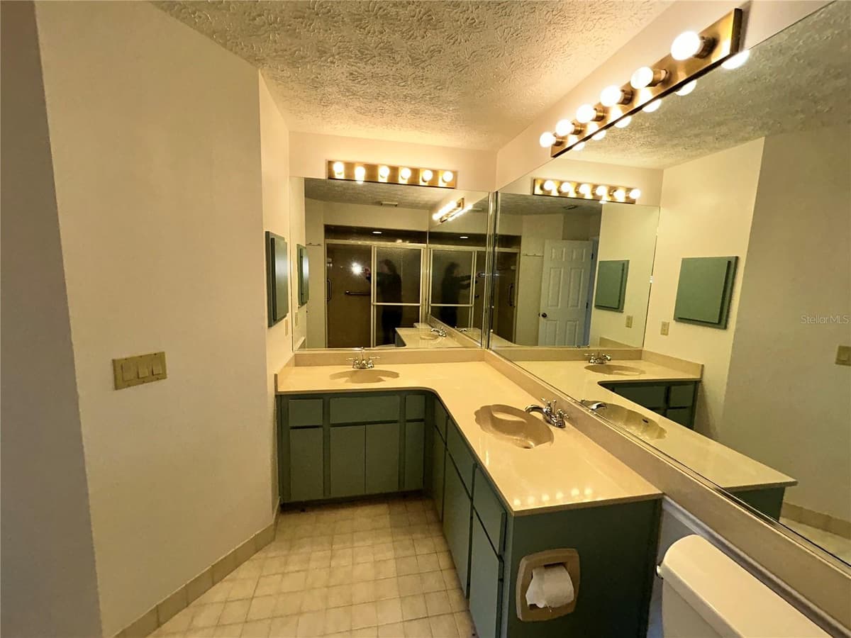806 WINDERMERE BOULEVARD — photo 34 of 48
