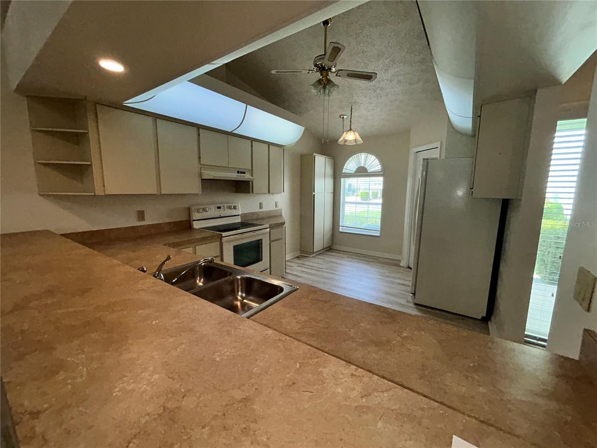 806 WINDERMERE BOULEVARD — photo 28 of 48
