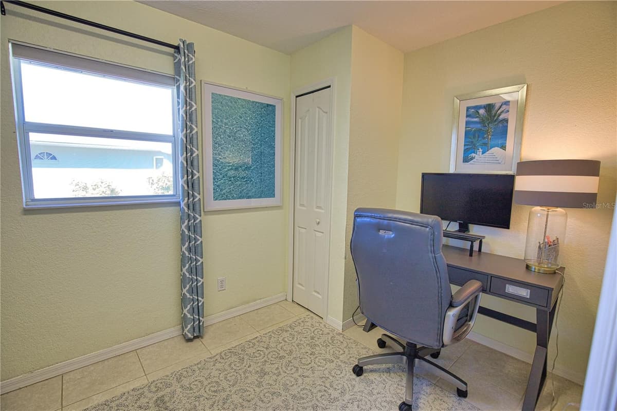525 ROTONDA CIRCLE — photo 16 of 60
