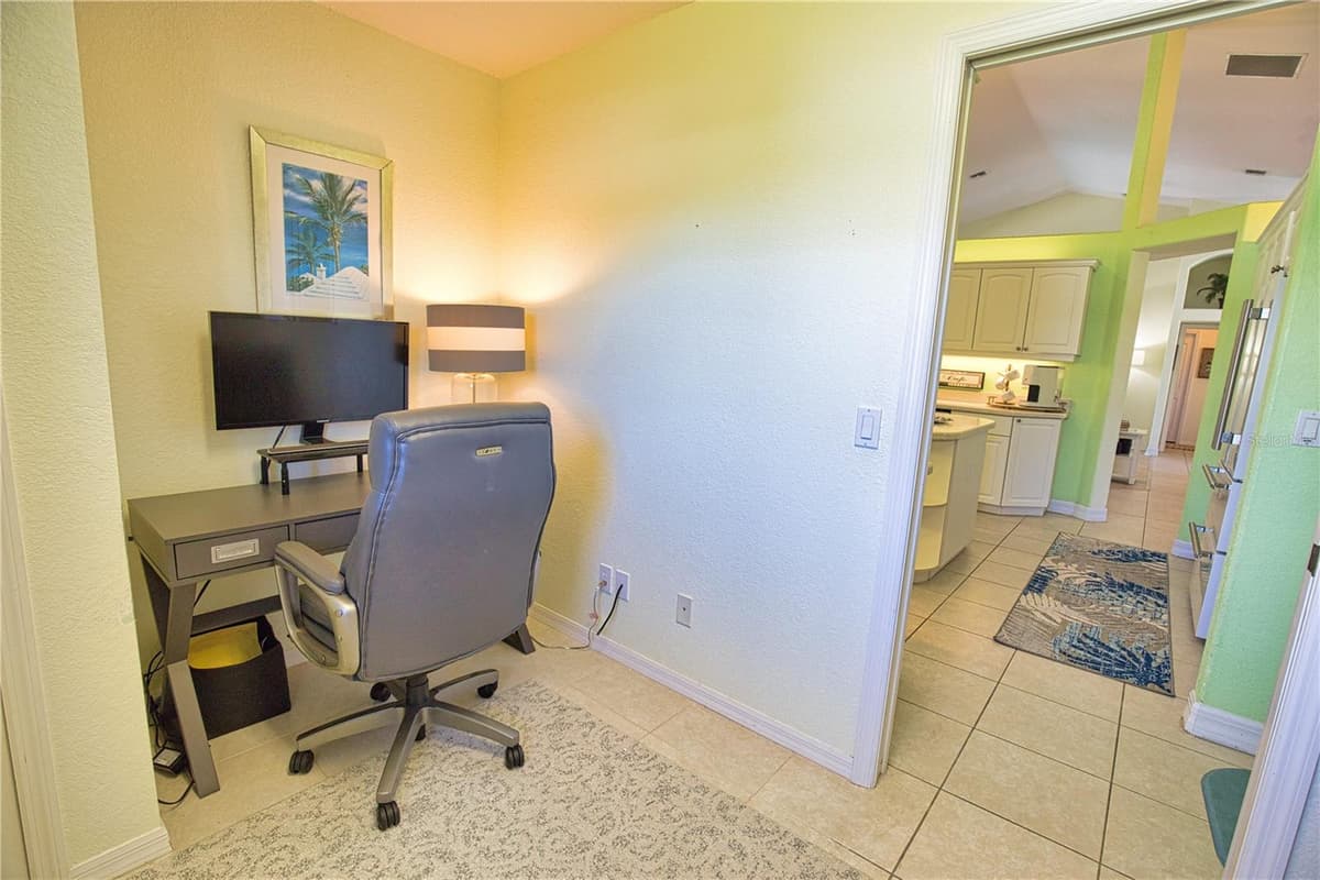 525 ROTONDA CIRCLE — photo 17 of 60