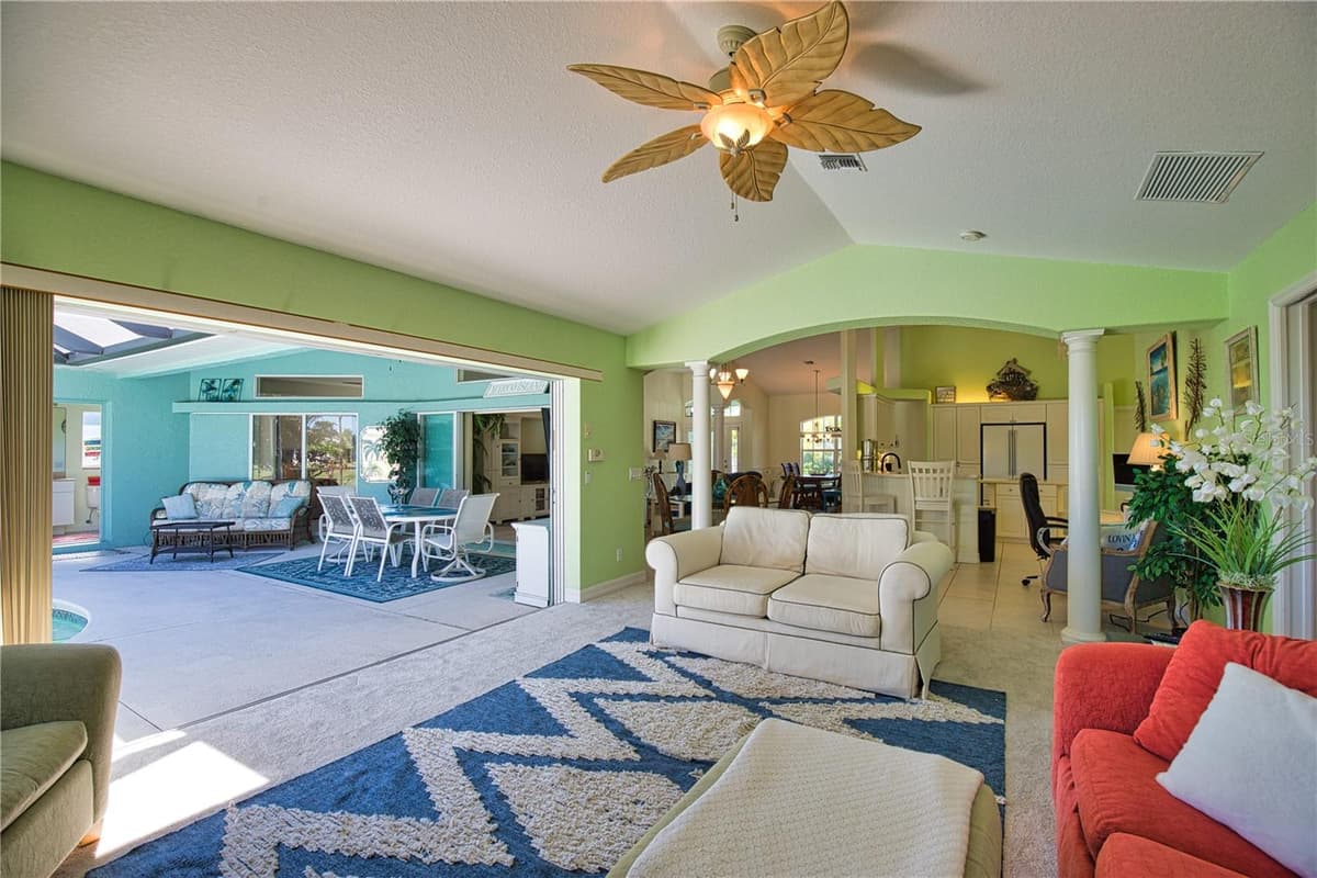 525 ROTONDA CIRCLE — photo 19 of 60