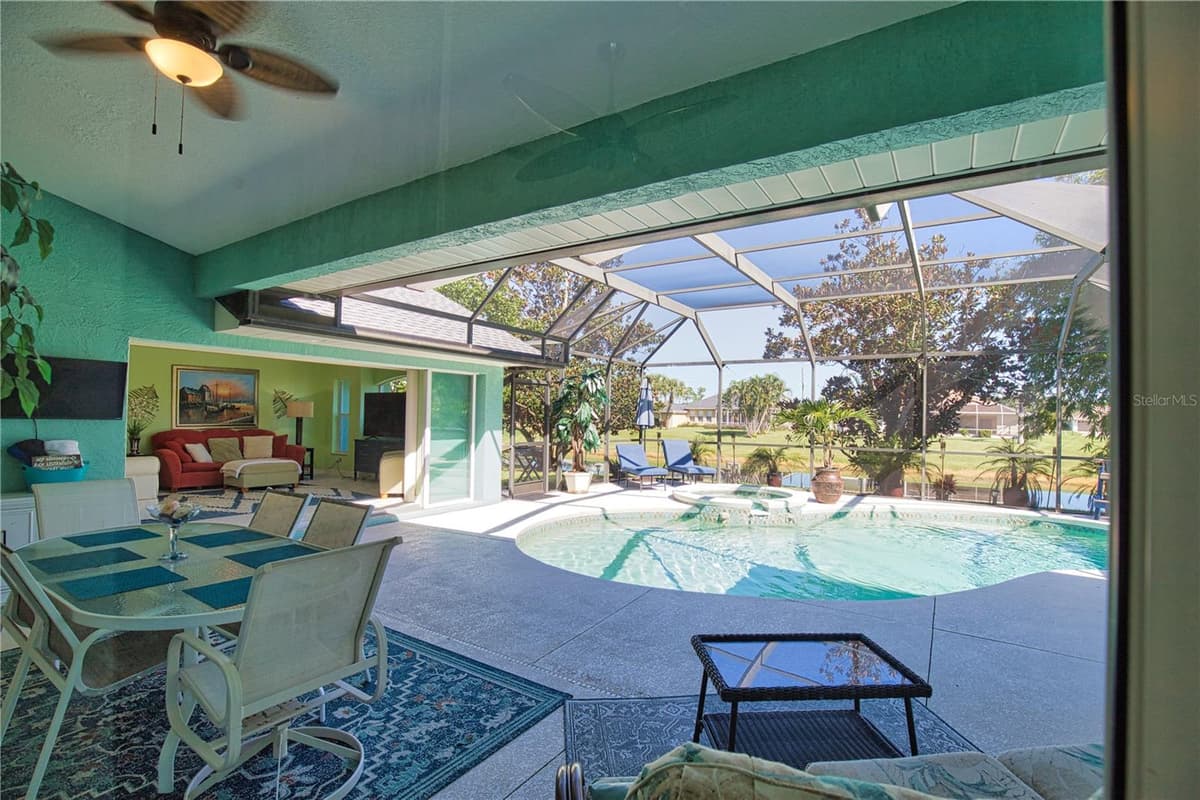 525 ROTONDA CIRCLE — photo 36 of 60