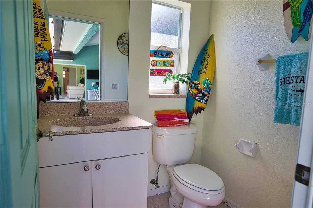 525 ROTONDA CIRCLE — photo 38 of 60