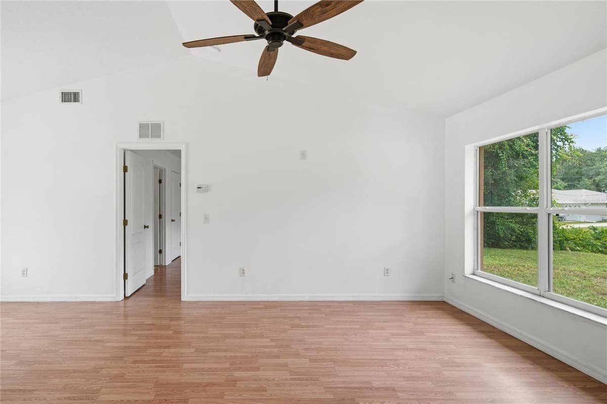 2210 BLUEGRASS ST — photo 18 of 61