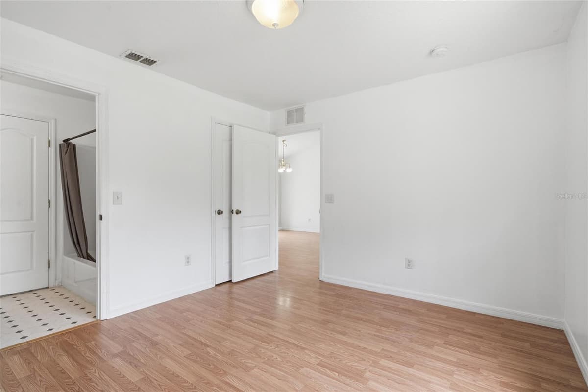 2210 BLUEGRASS ST — photo 32 of 61