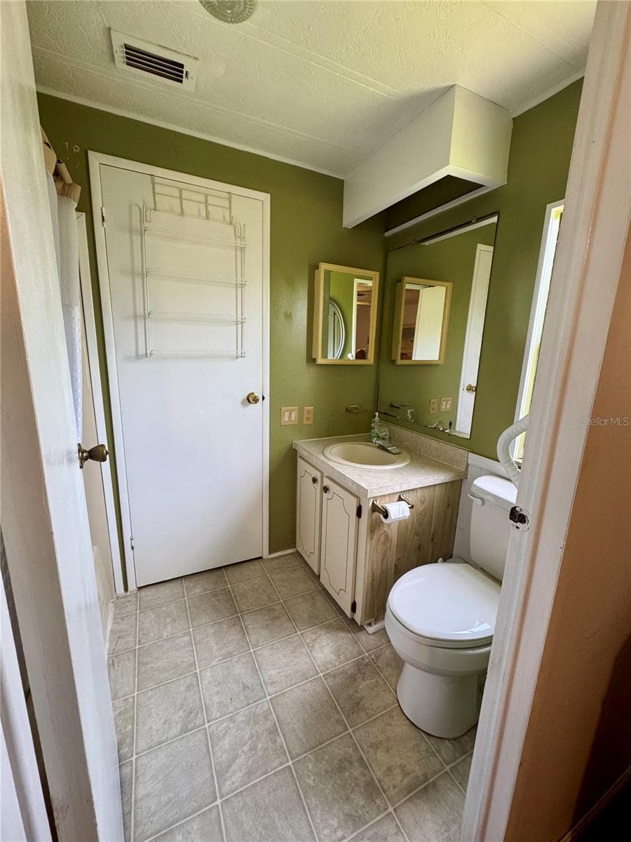 119 JANA CIRCLE — photo 16 of 22
