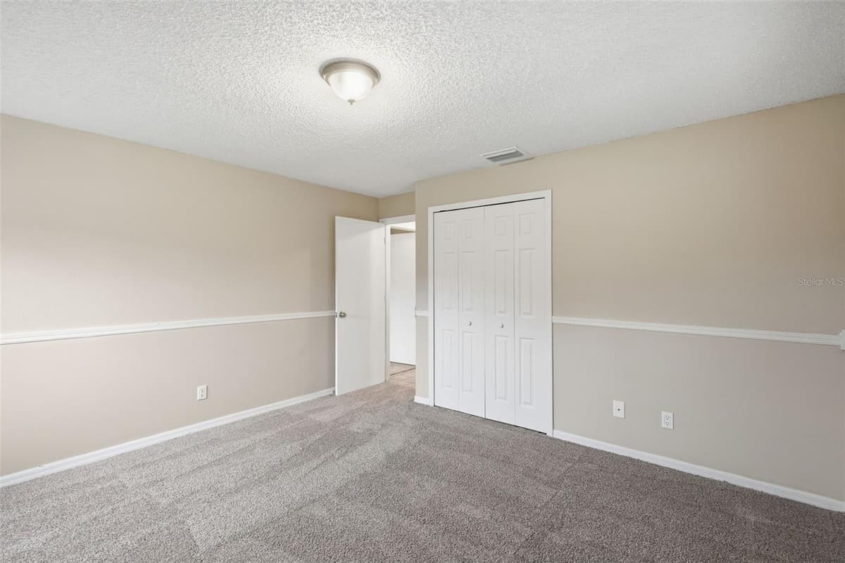 408 COLEMAN DRIVE — photo 21 of 32