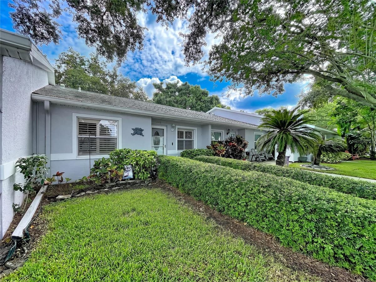 1172 SOMERSET CIRCLE — photo 39 of 44