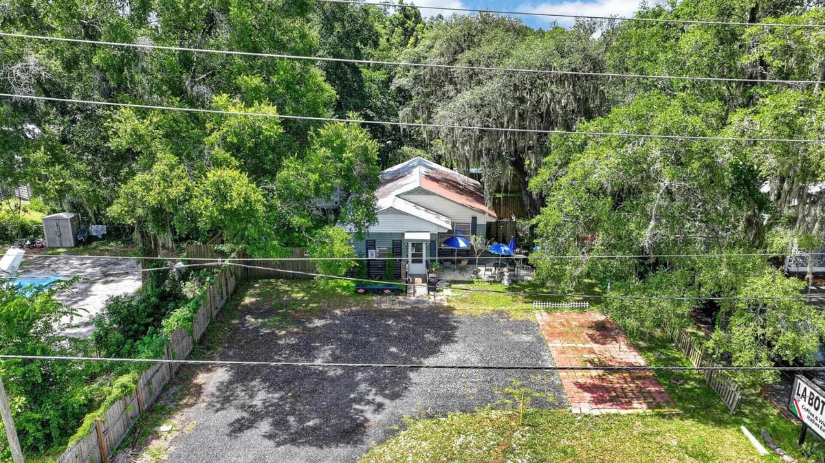3323 SAINT JOHNS AVENUE — photo 35 of 40