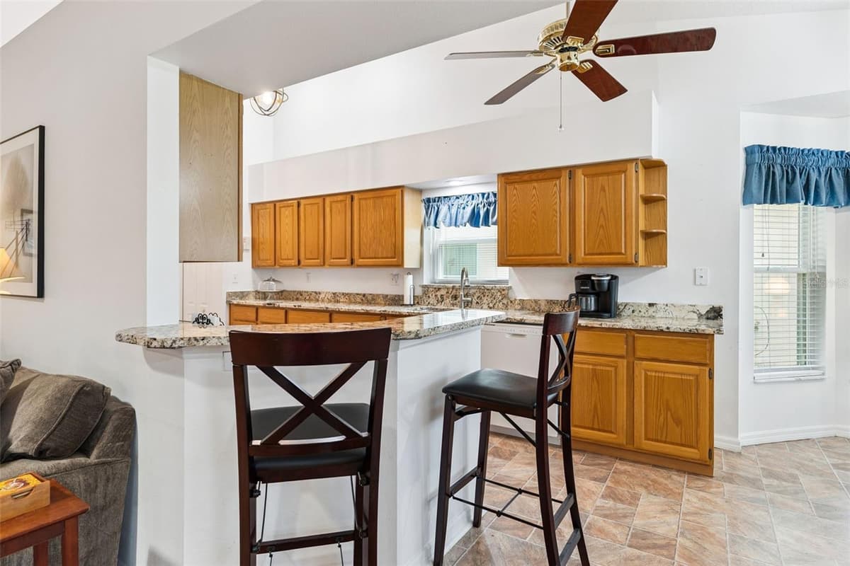 501 EASTLAKE DRIVE — photo 12 of 43