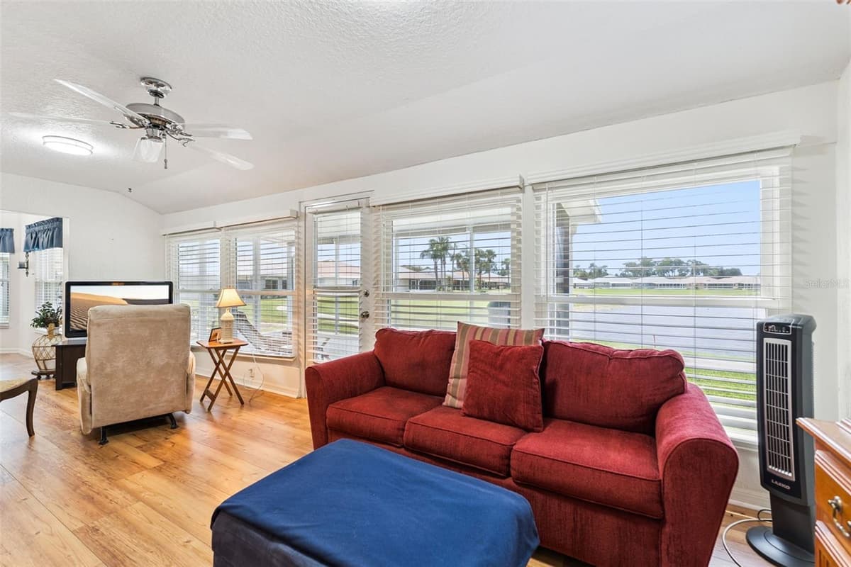 501 EASTLAKE DRIVE — photo 9 of 43