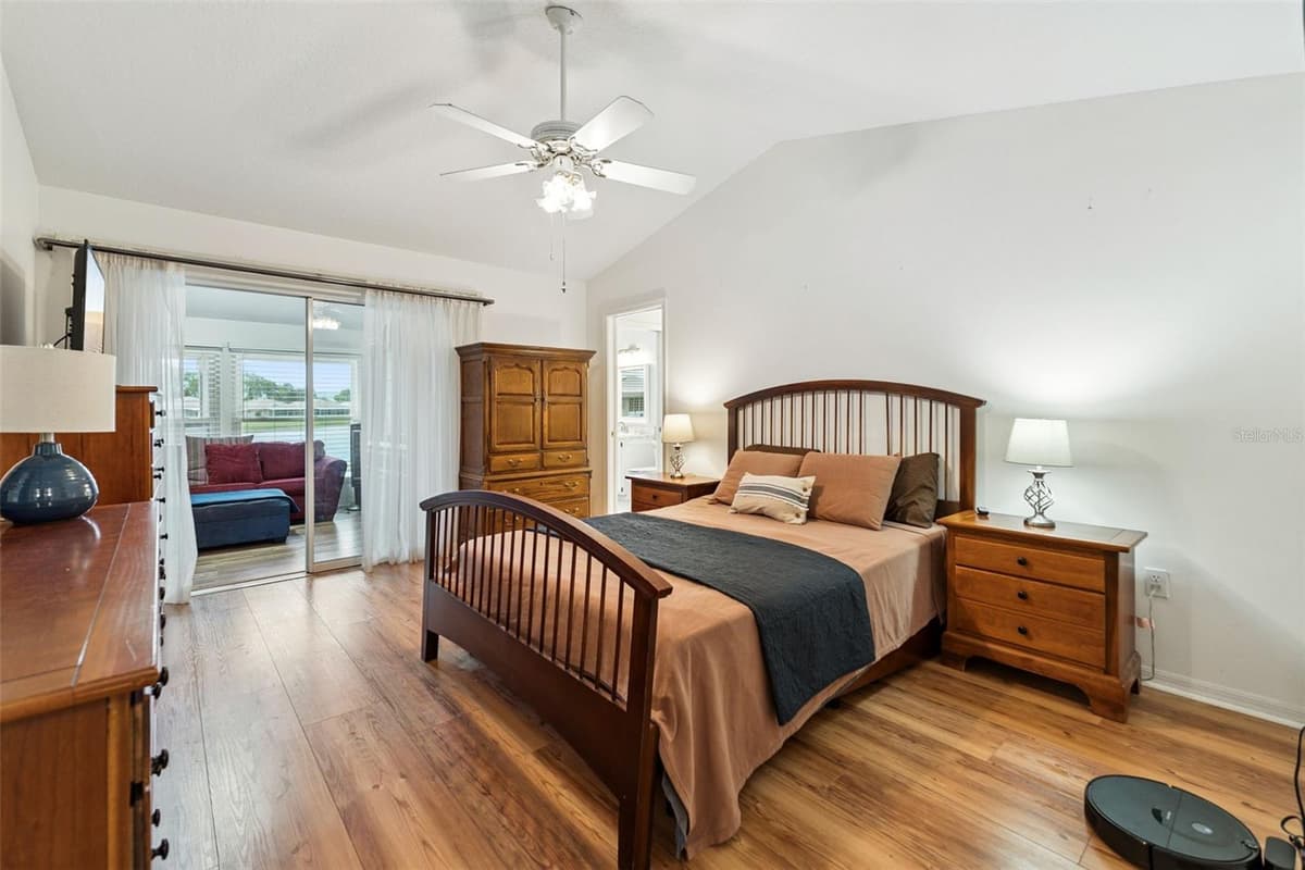 501 EASTLAKE DRIVE — photo 15 of 43