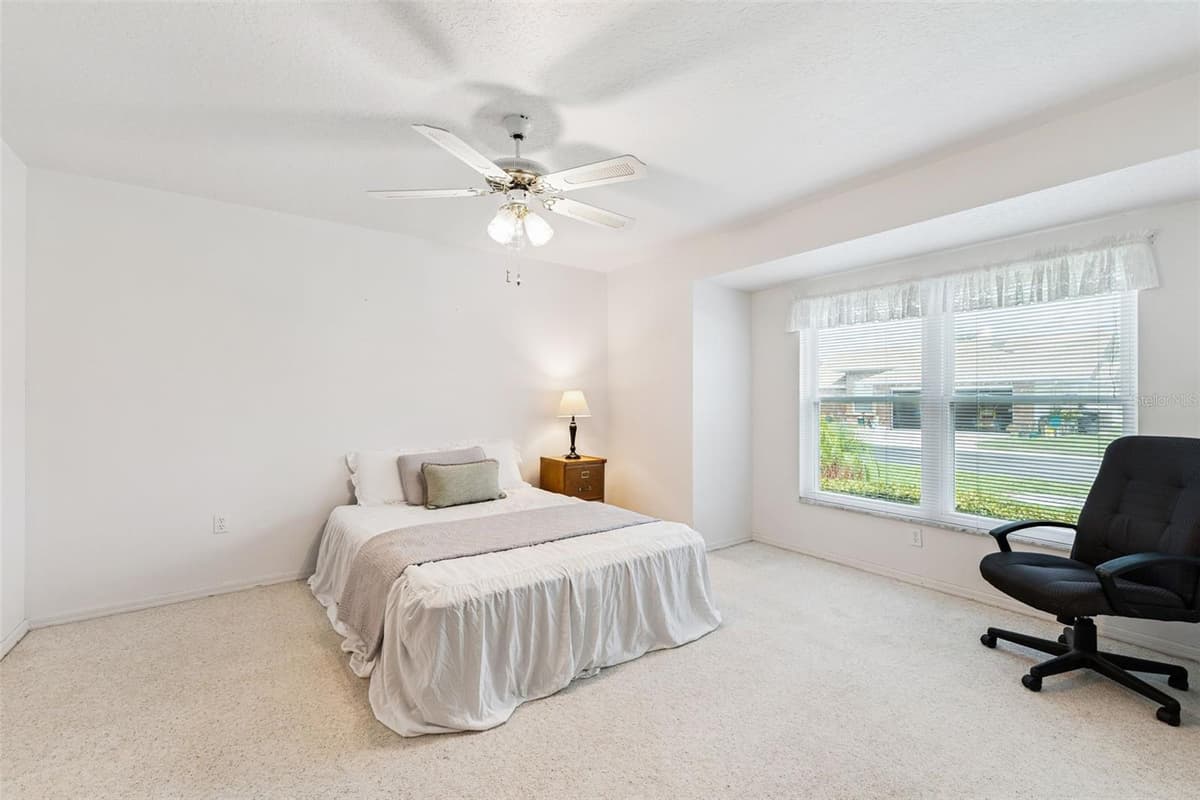 501 EASTLAKE DRIVE — photo 19 of 43