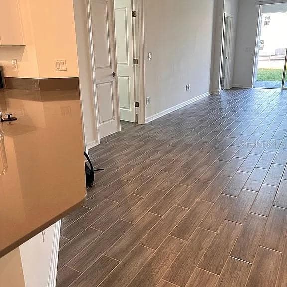 1104 SAND TRAP COURT — photo 10 of 17