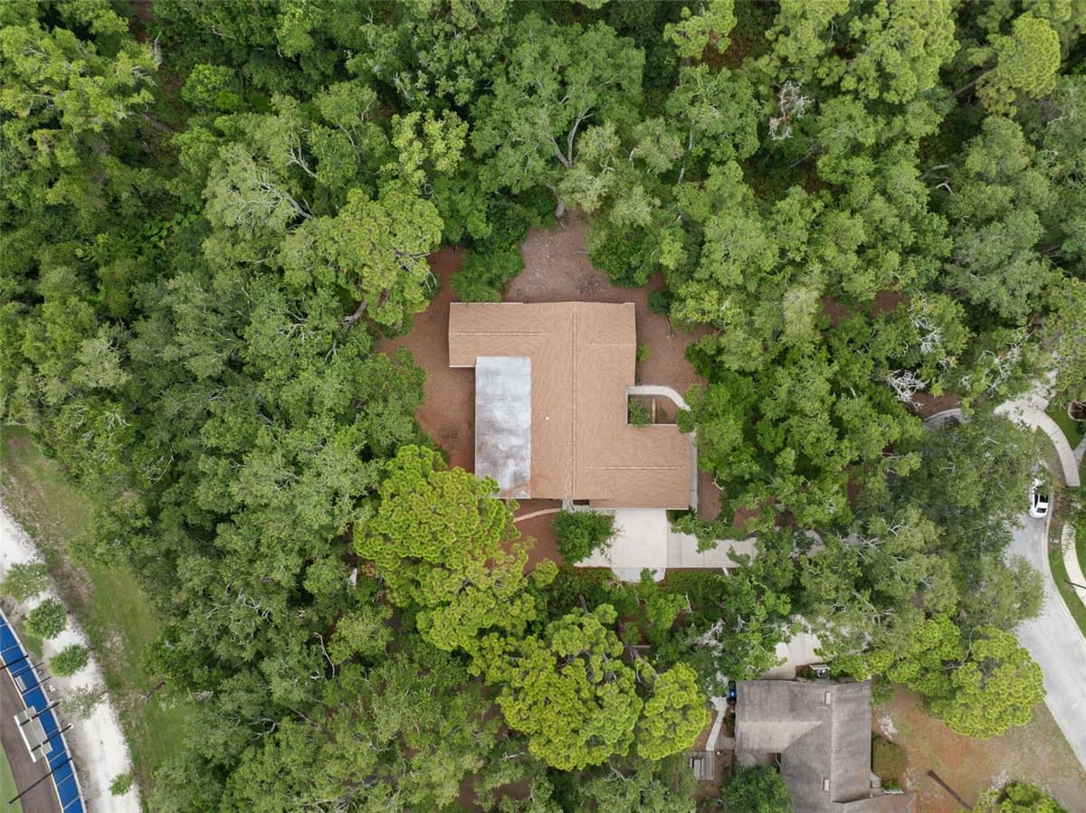 1660 NARNIA COURT — photo 35 of 39