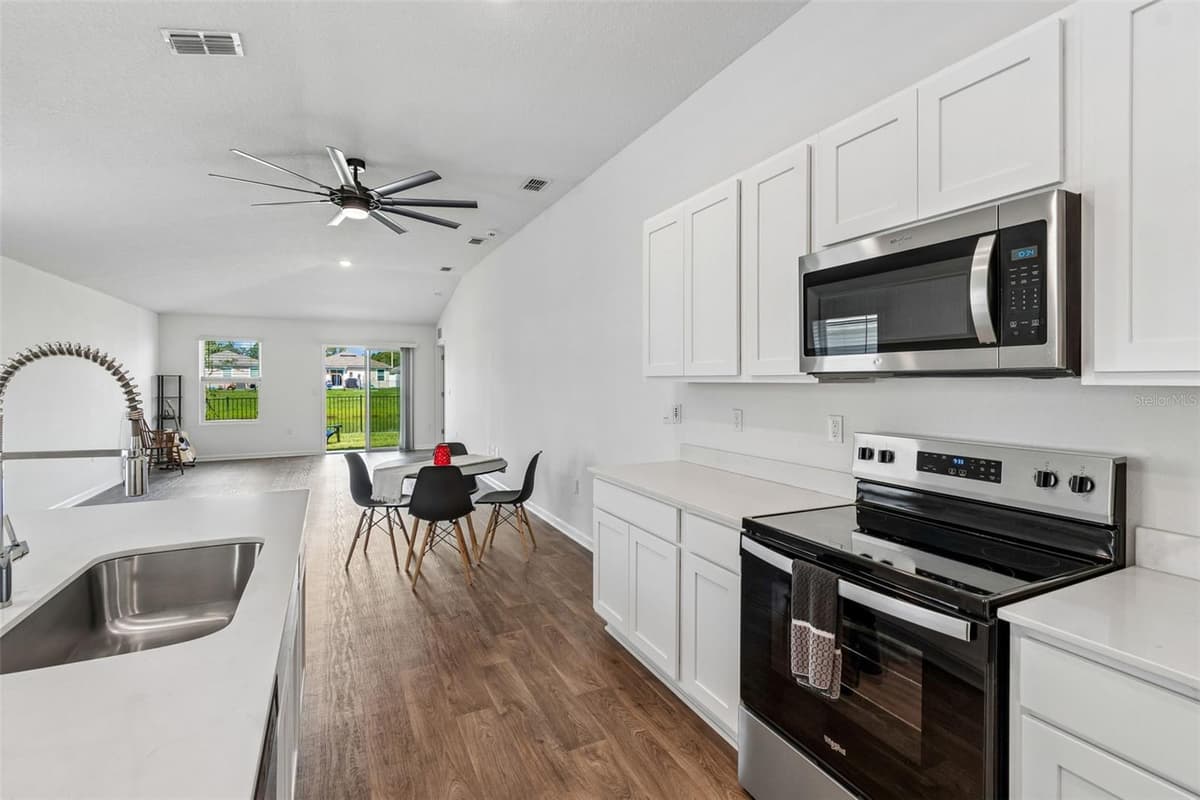 153 ASHBROOK STREET — photo 12 of 47