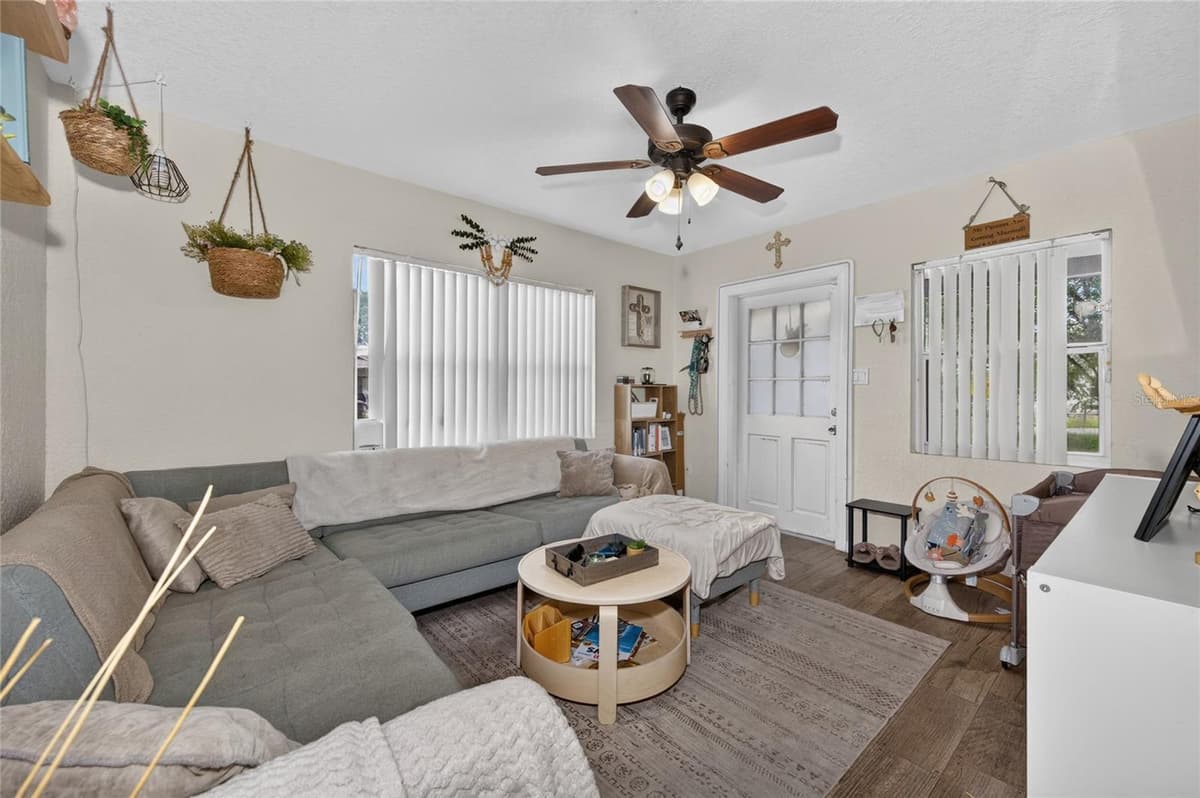 1712 LAKE BROWN DRIVE — photo 6 of 32