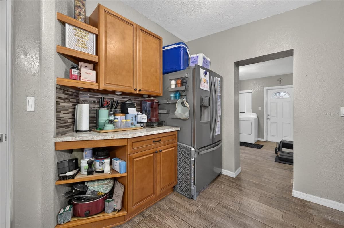 1712 LAKE BROWN DRIVE — photo 10 of 32