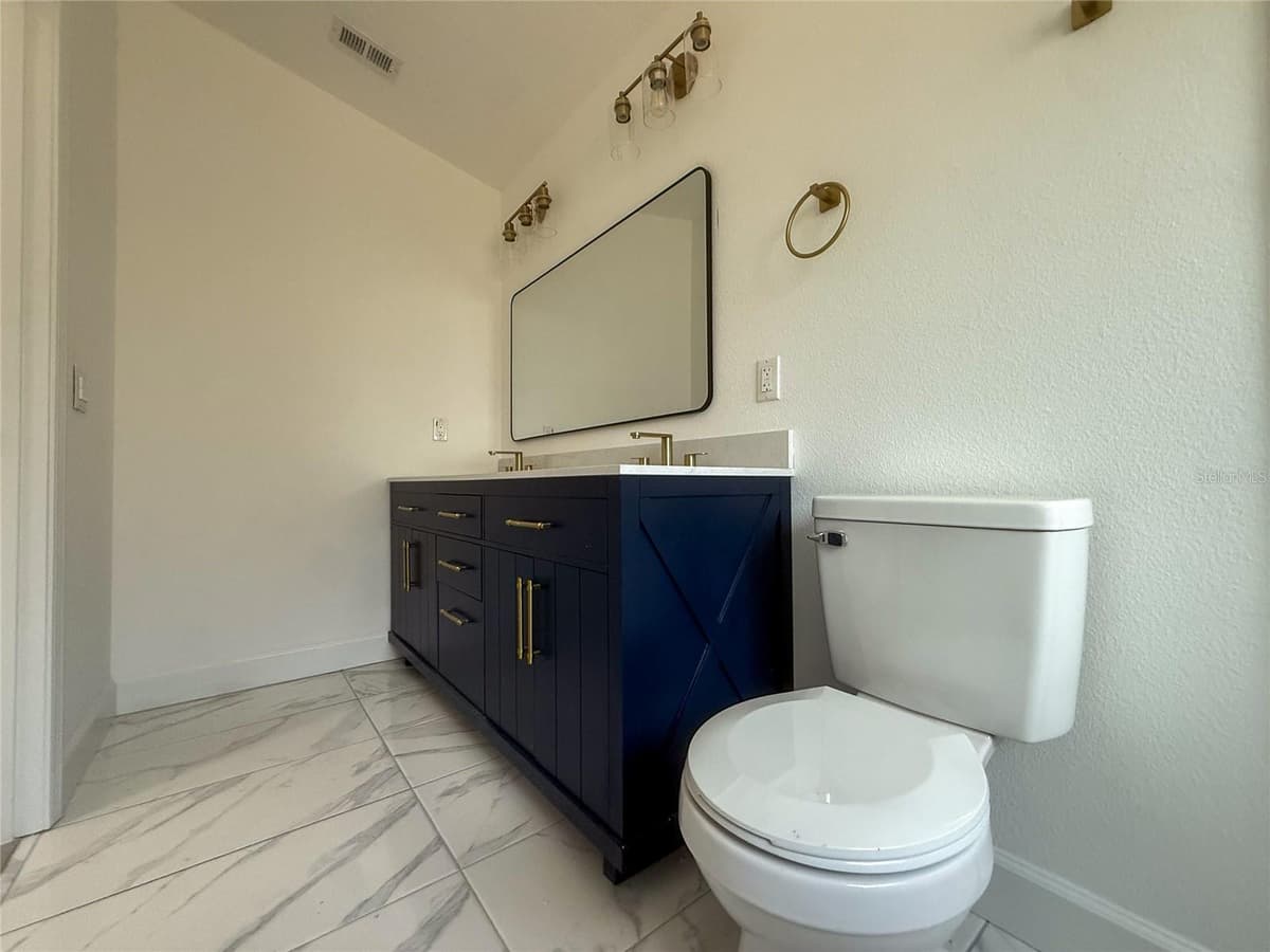 1367 HENSLEY DRIVE — photo 21 of 39