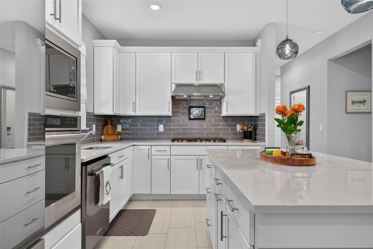 10354 ABACO FALLS DRIVE — photo 18 of 100