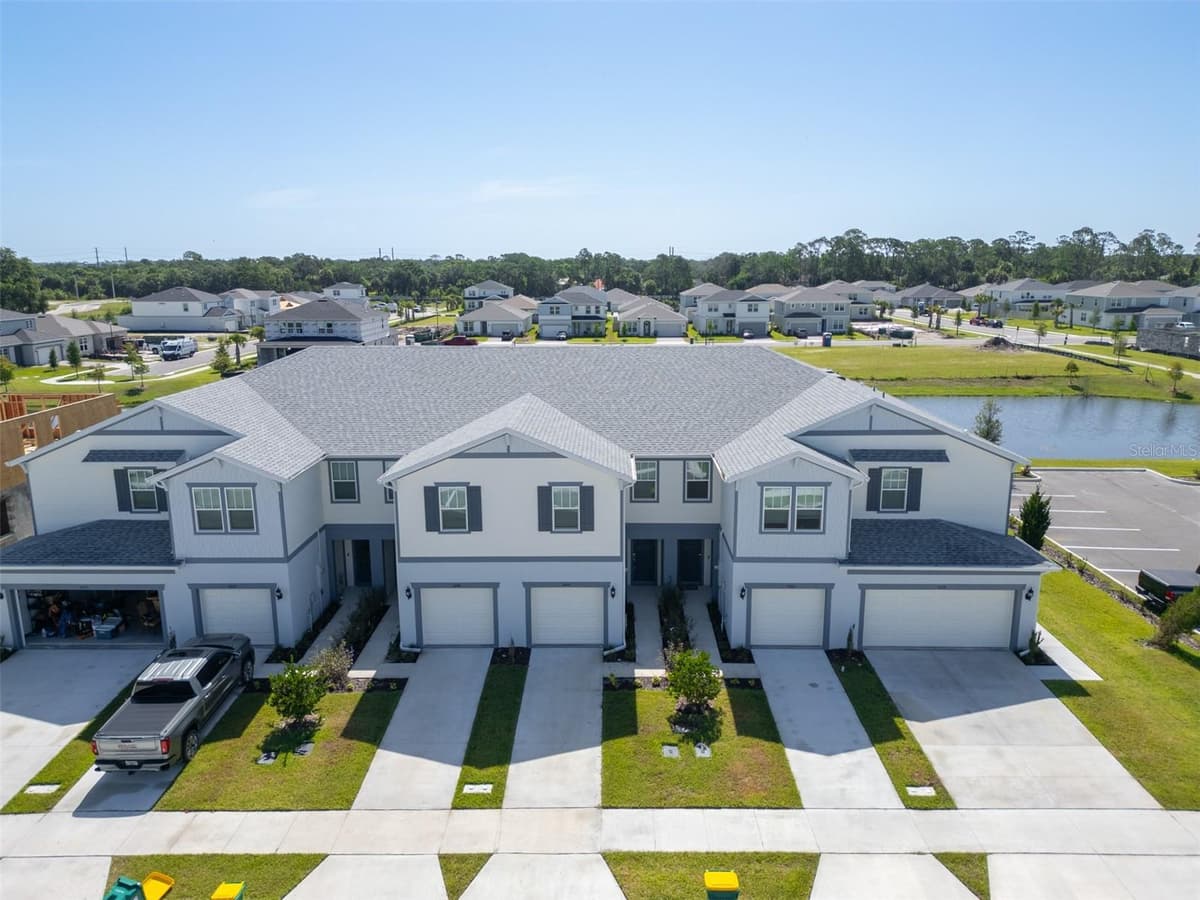 5055 SUNRISE ESTATES DRIVE — photo 2 of 42