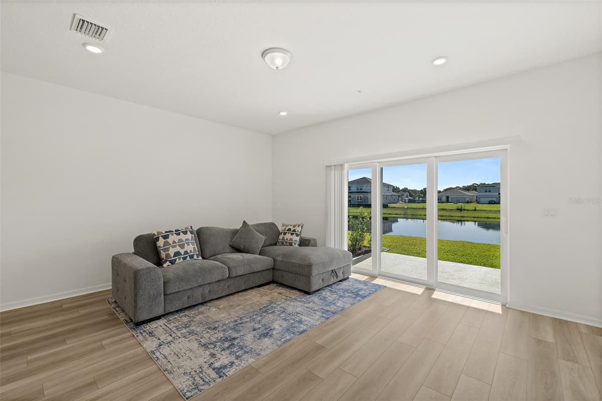 5055 SUNRISE ESTATES DRIVE — photo 8 of 42