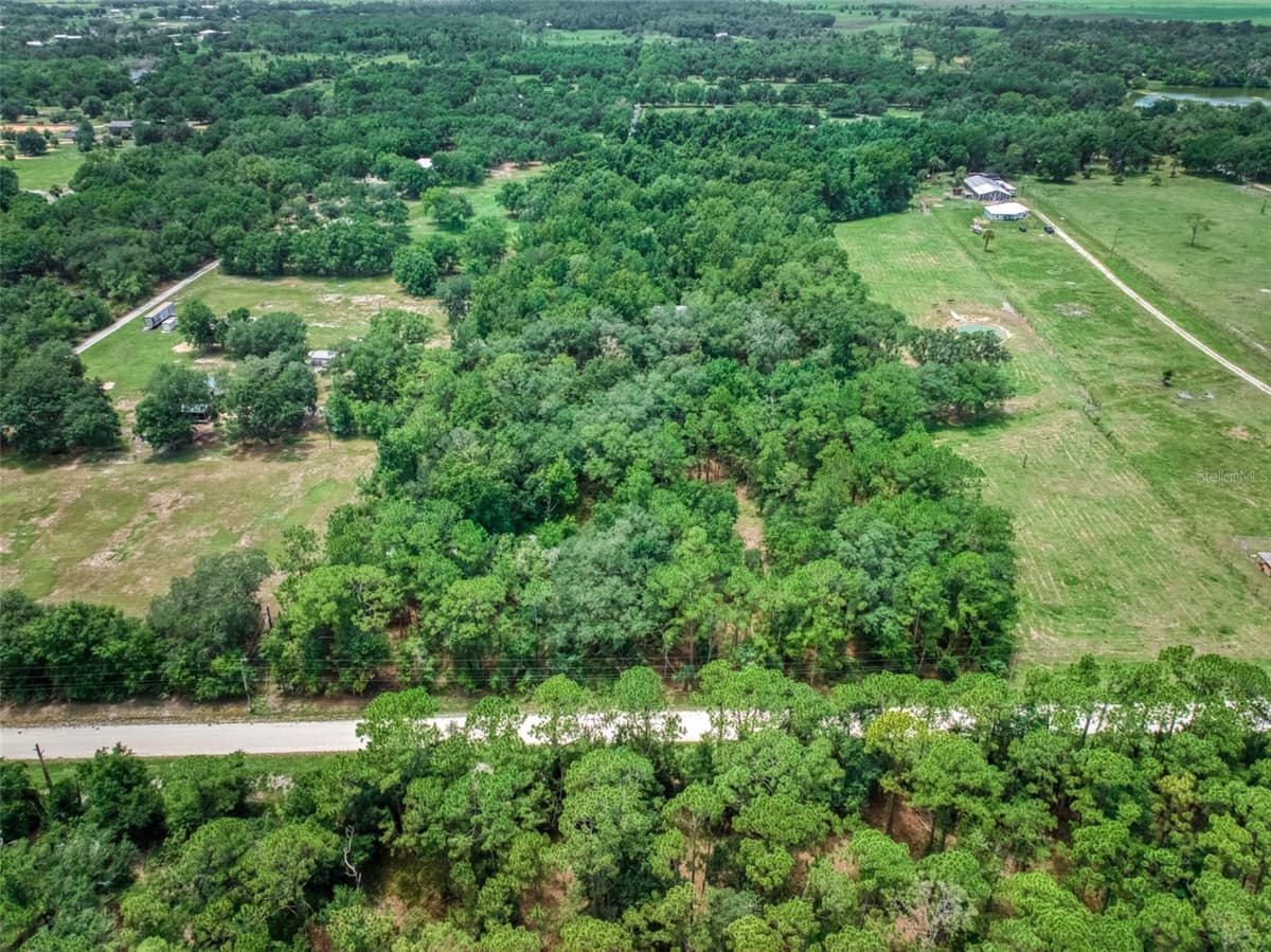5101 WHIPPOORWILL ROAD — photo 3 of 18