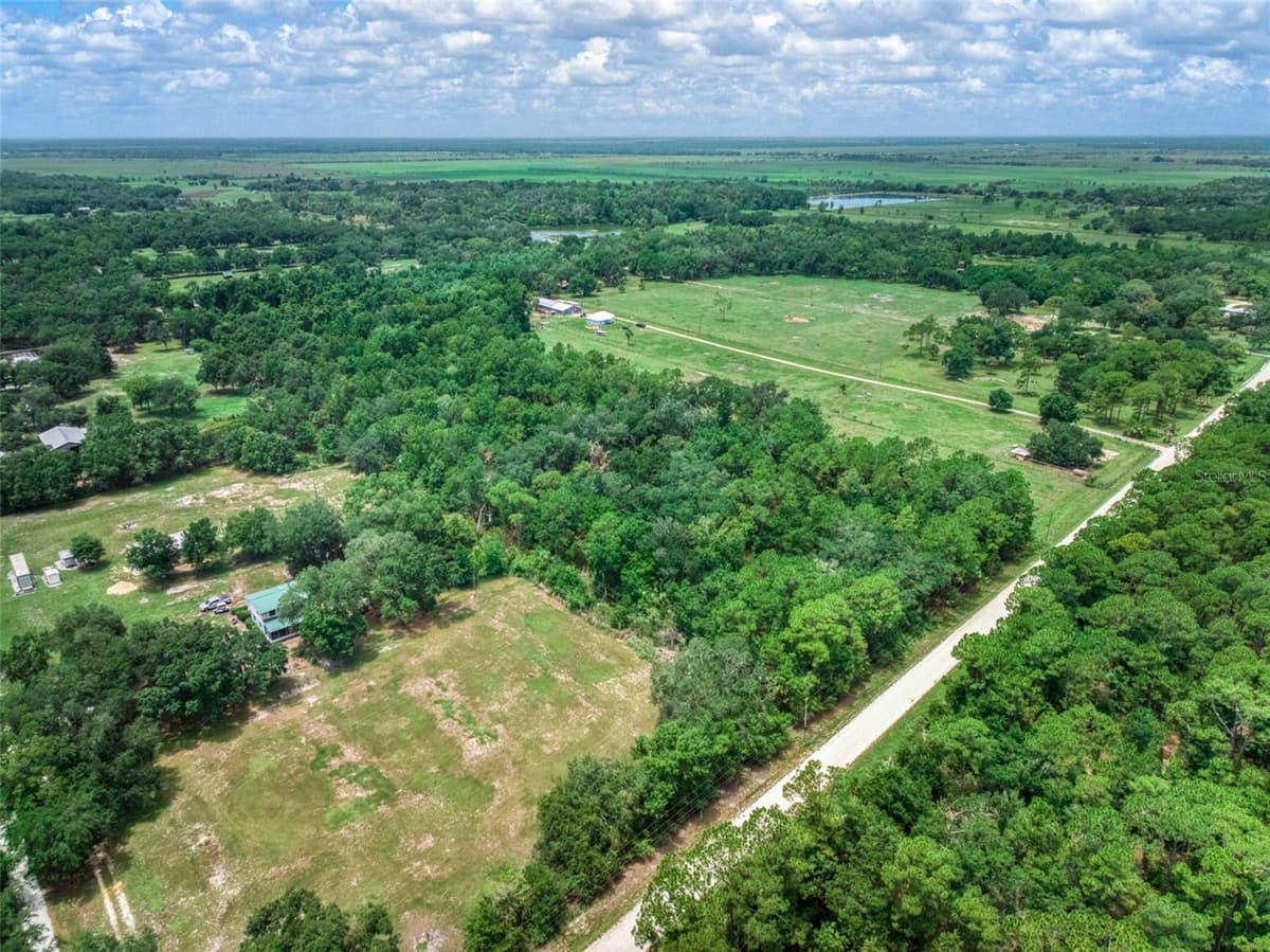 5101 WHIPPOORWILL ROAD — photo 4 of 18