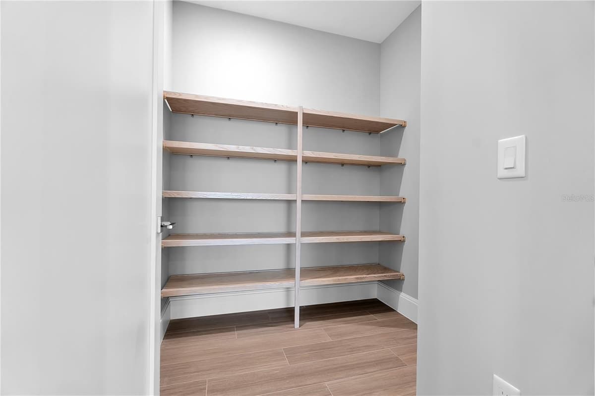 70 AVENIDA VENECCIA — photo 11 of 48