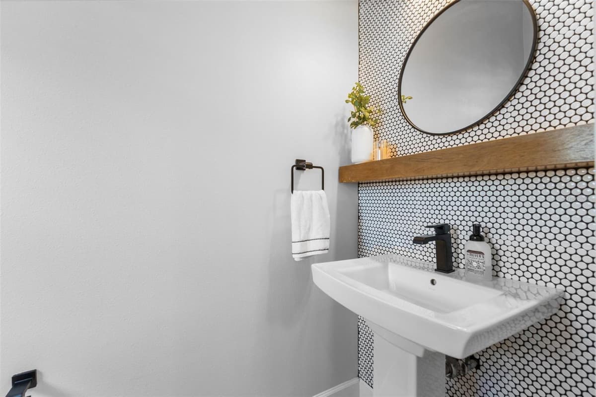401 OREGON AVENUE — photo 17 of 34