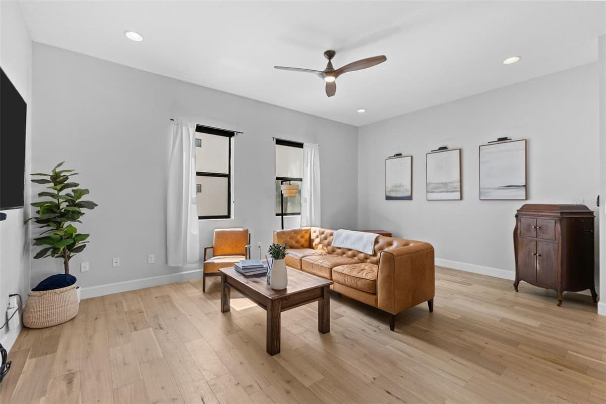401 OREGON AVENUE — photo 10 of 34