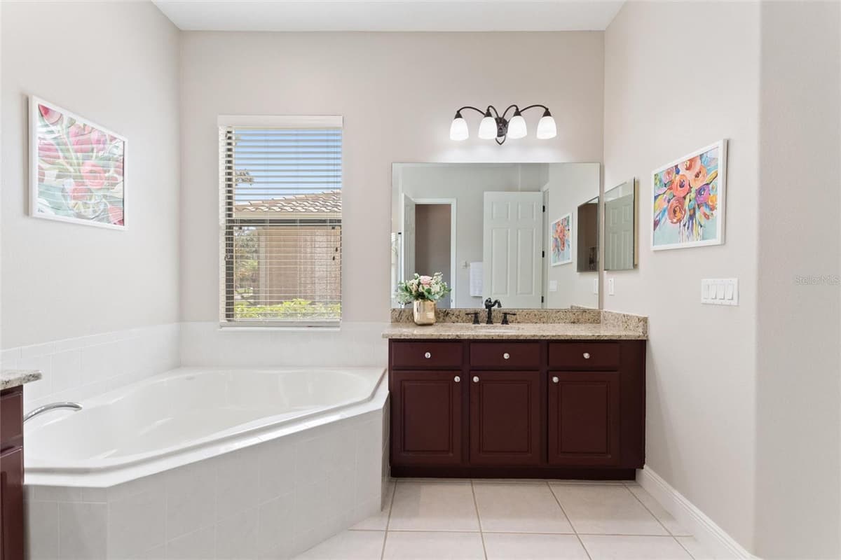 915 SAN RAPHAEL STREET — photo 22 of 74