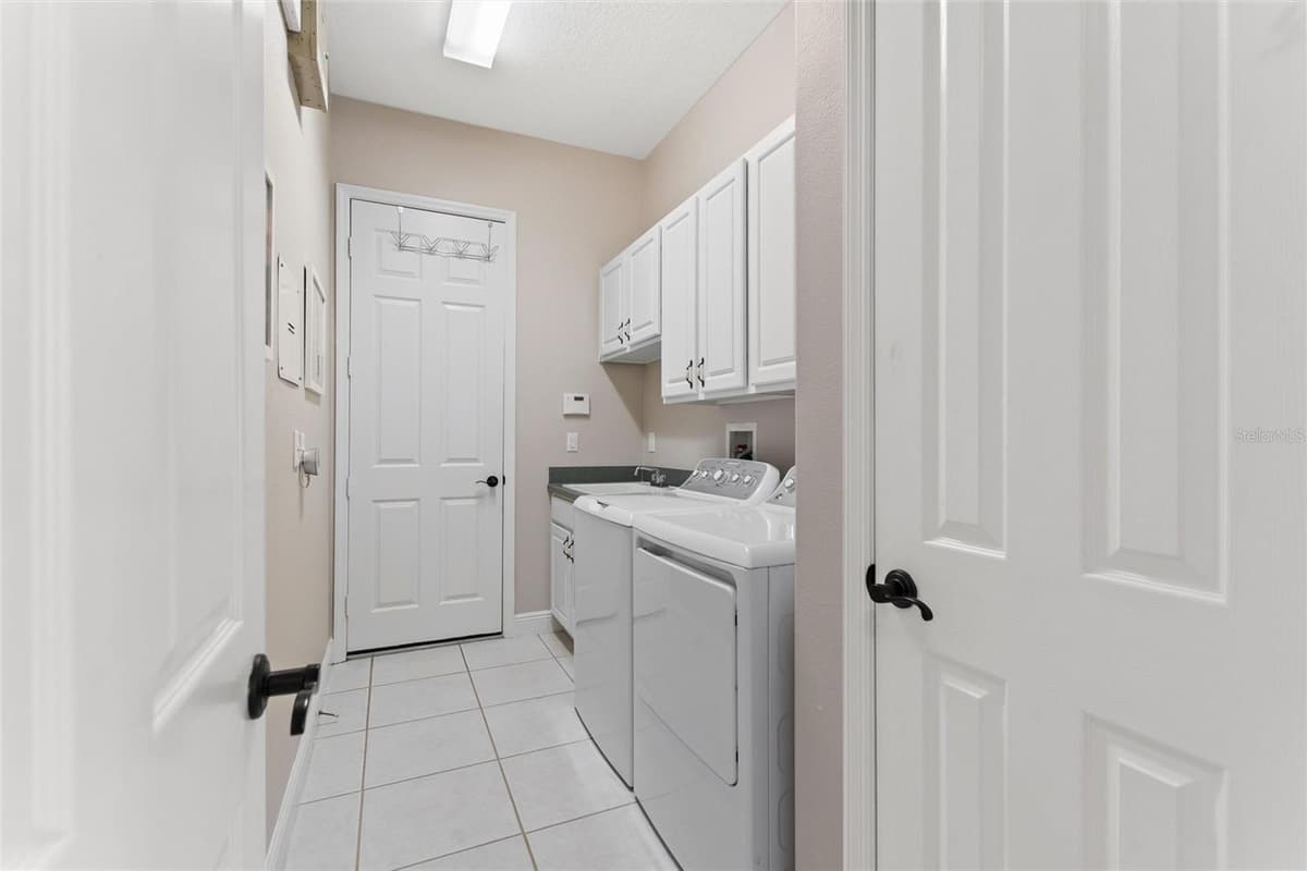 915 SAN RAPHAEL STREET — photo 39 of 74