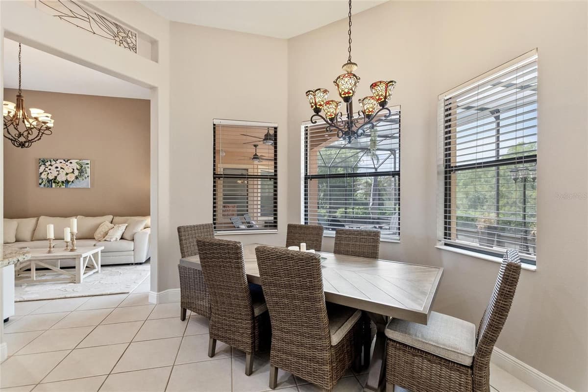 915 SAN RAPHAEL STREET — photo 12 of 74