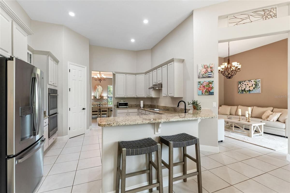 915 SAN RAPHAEL STREET — photo 11 of 74