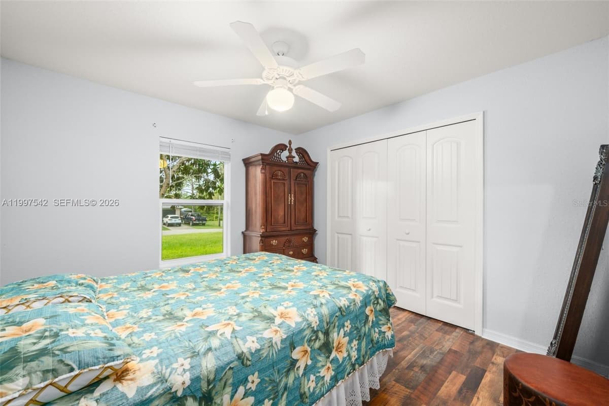112 BIMINI STREET — photo 9 of 37