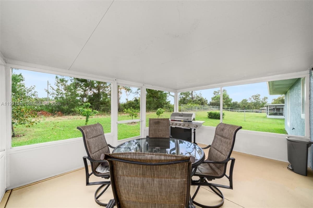 112 BIMINI STREET — photo 3 of 37