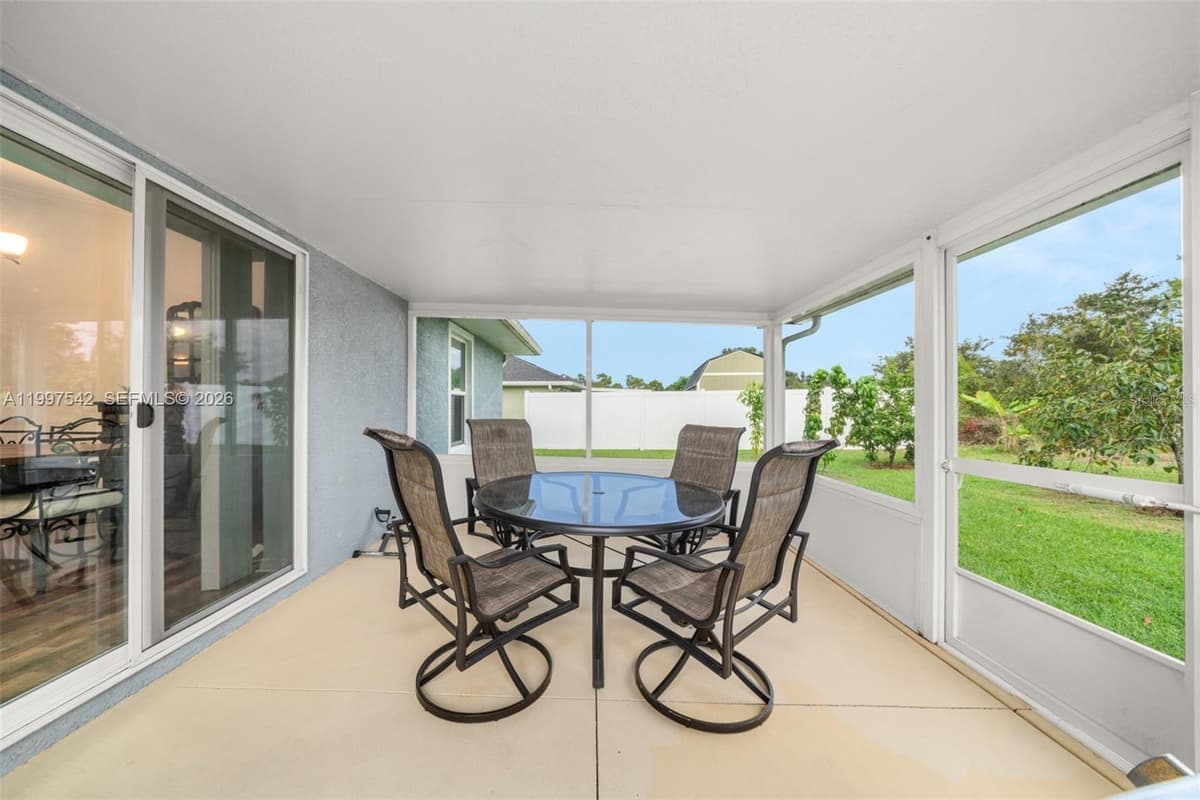 112 BIMINI STREET — photo 4 of 37