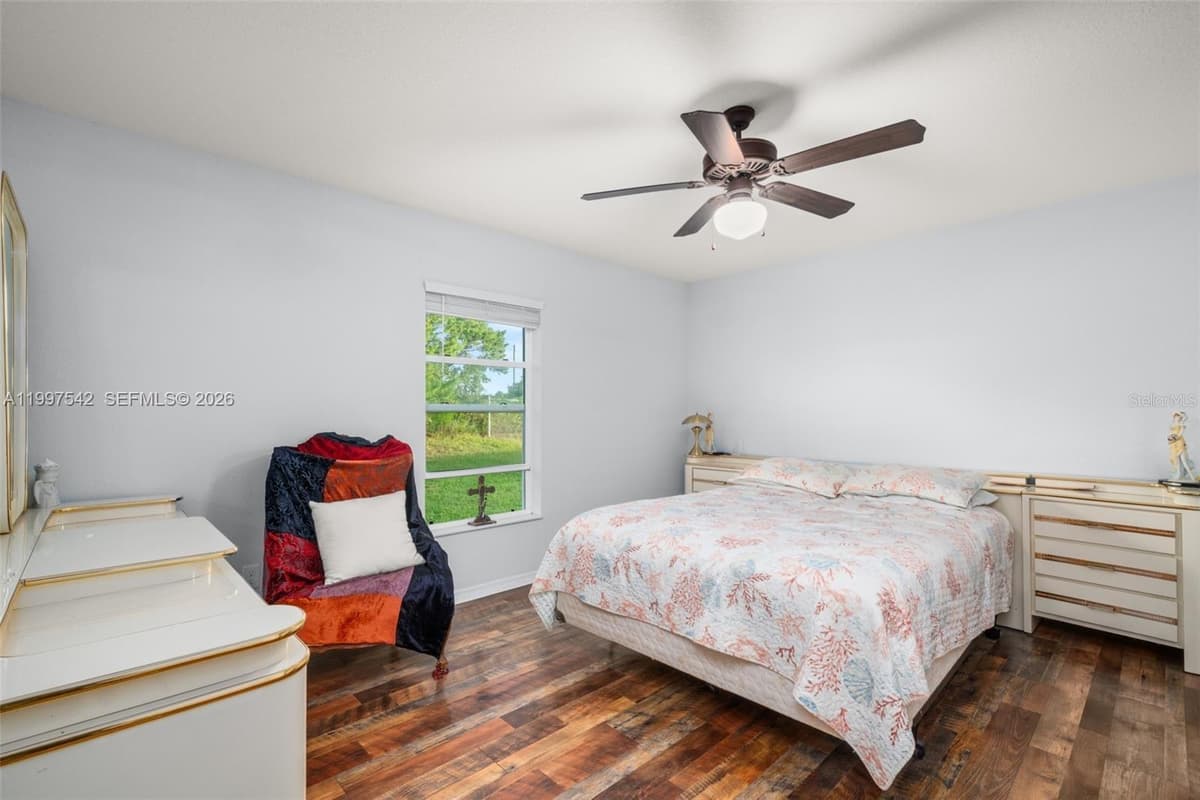 112 BIMINI STREET — photo 14 of 37