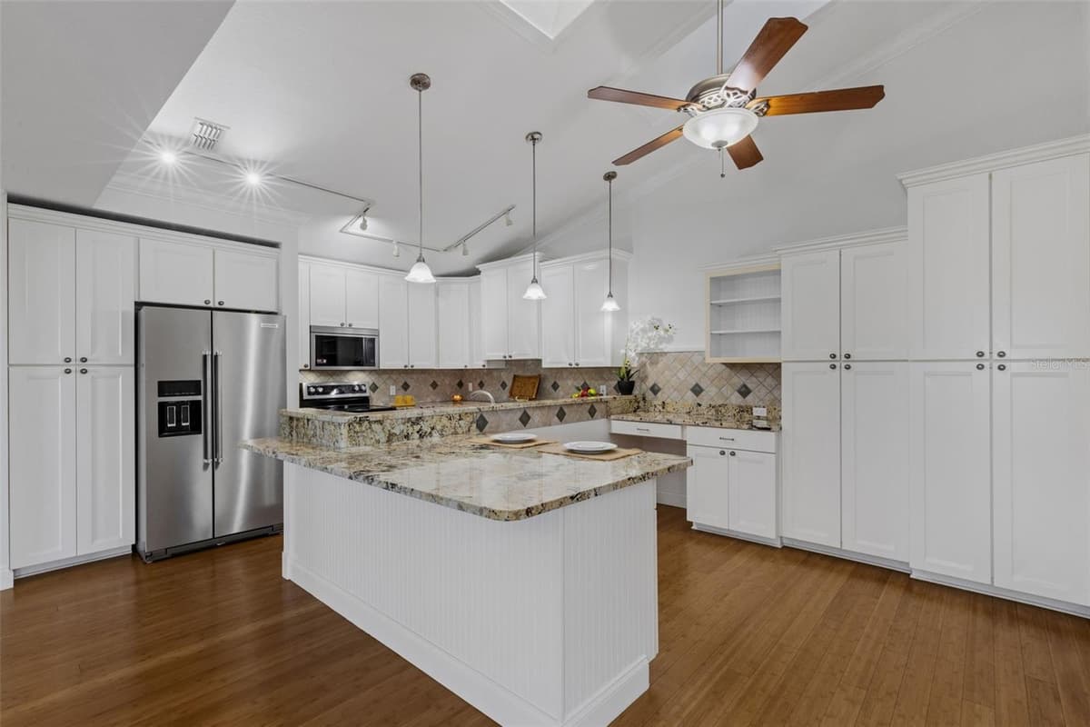1154 WATERFALL LANE — photo 10 of 45