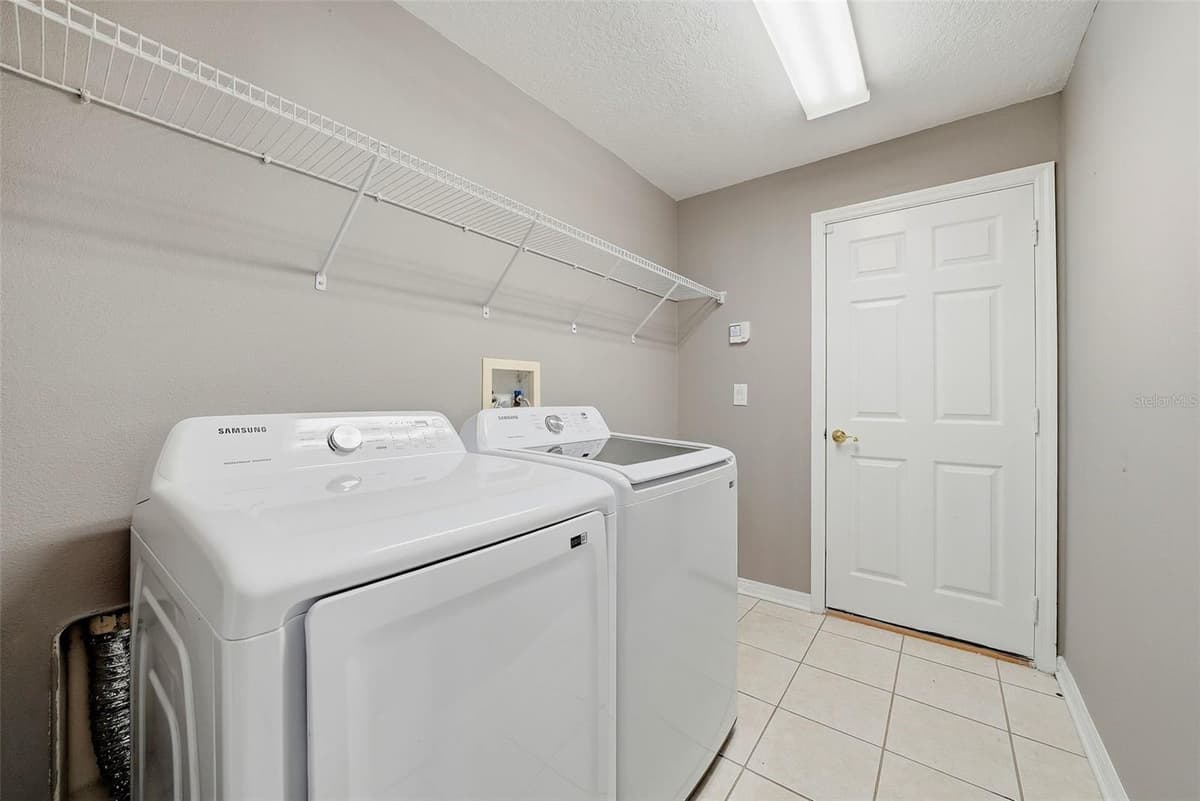 5553 BRADDOCK DRIVE — photo 39 of 55