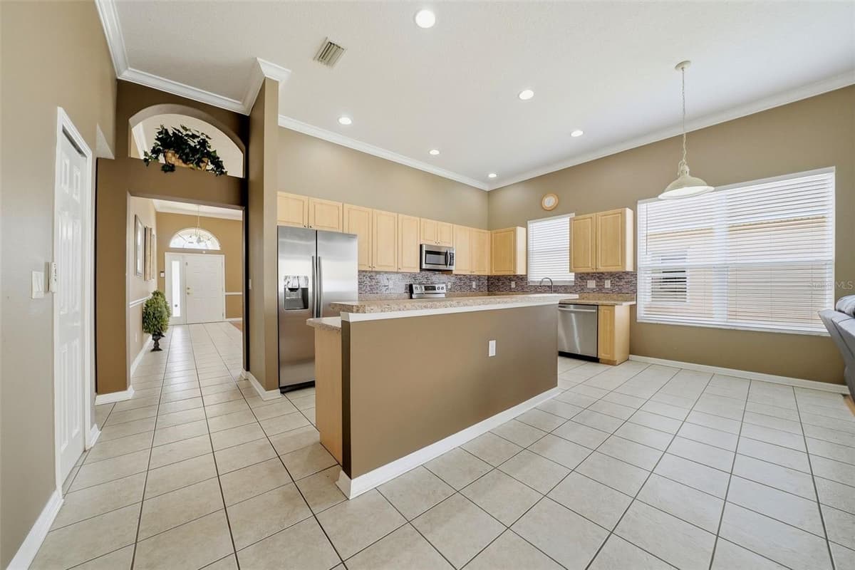 5553 BRADDOCK DRIVE — photo 12 of 55