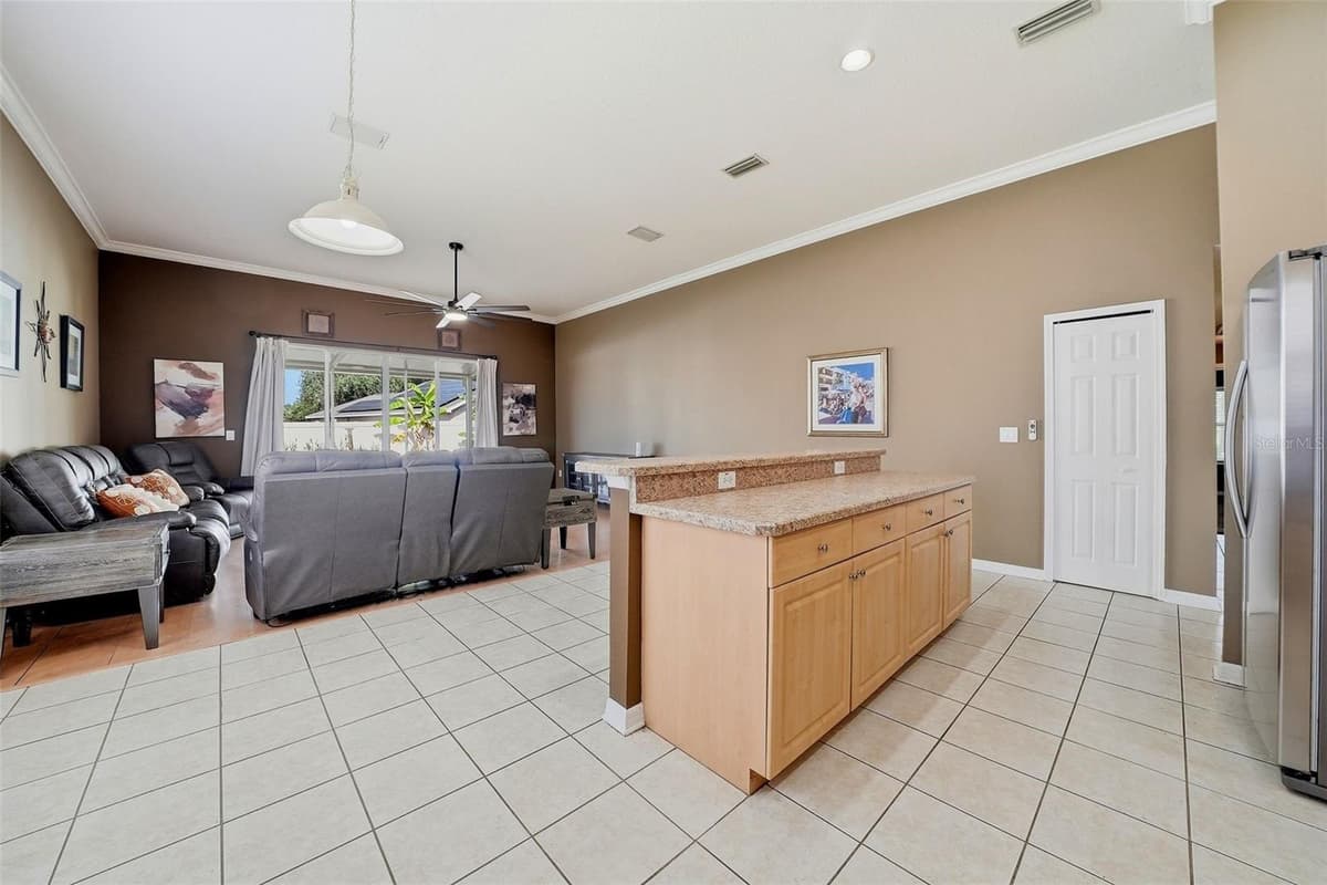 5553 BRADDOCK DRIVE — photo 17 of 55